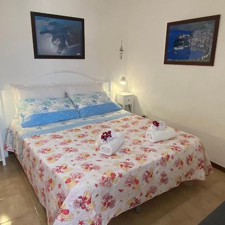 Apartament Lipari Centro Storico Flat 7 Mins From Port Zewnętrze zdjęcie