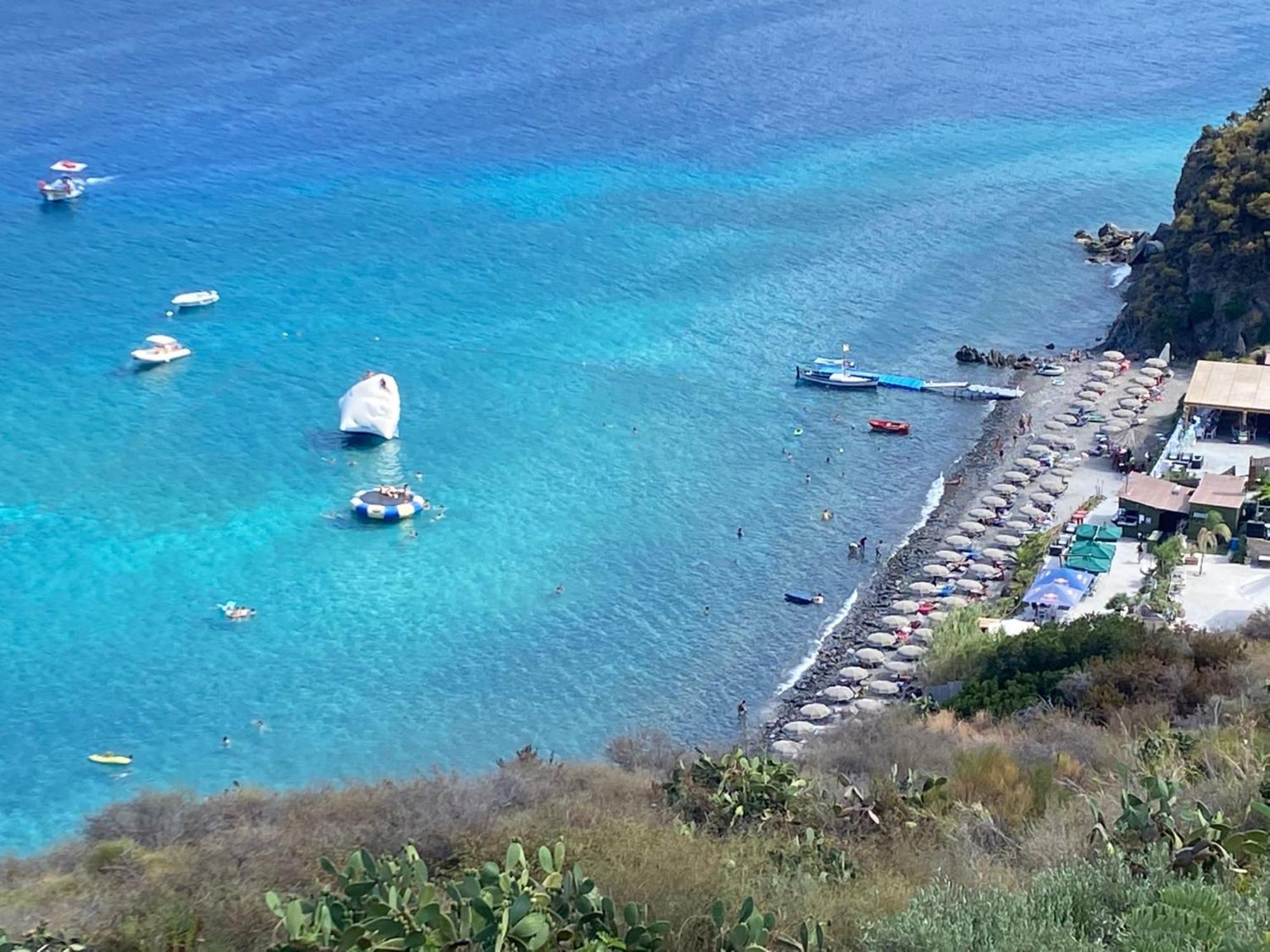 Apartament Lipari Centro Storico Flat 7 Mins From Port Zewnętrze zdjęcie